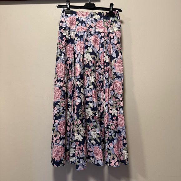 Vintage Laura Ashley 100% Cotton Floral Maxi Skirt Size 8 - Picture 2 of 8
